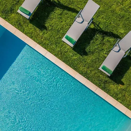 Casa Sol - Private Pool With A Large Garden Tatil Evi Famalicão