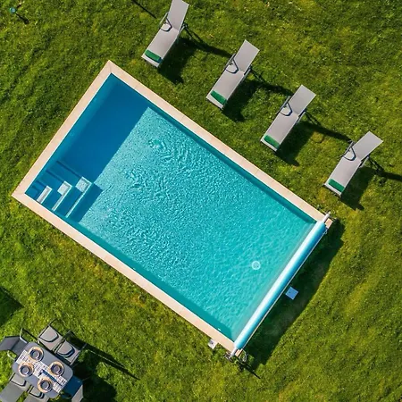 Prázdninový dům Casa Sol - Private Pool With A Large Garden Famalicão