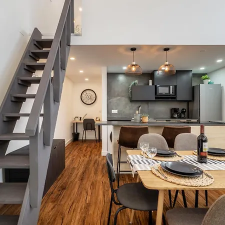 Casa Sol - Private Pool With A Large Garden Famalicão