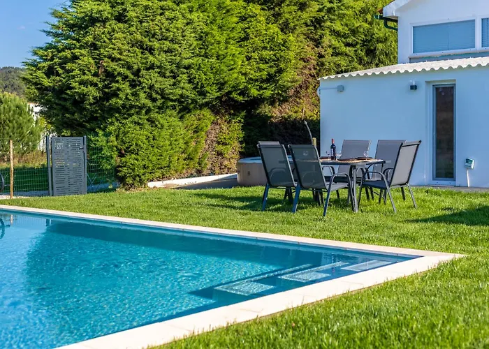 Casa Sol - Private Pool With A Large Garden Сasa de vacaciones Famalicão