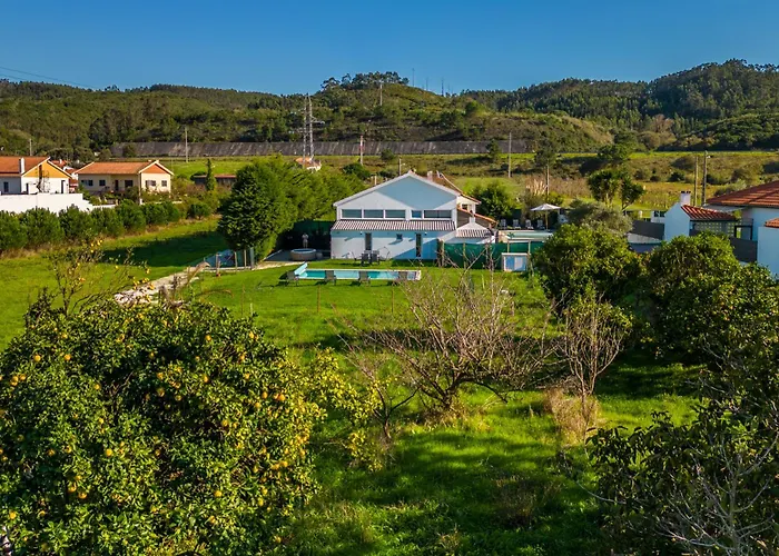 Casa Sol - Private Pool With A Large Garden Сasa de vacaciones Famalicão