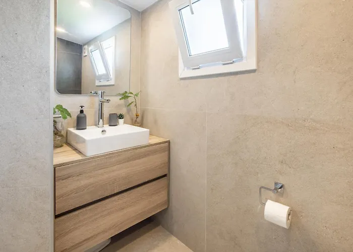 Casa Sol - Private Pool With A Large Garden Сasa de vacaciones Famalicão